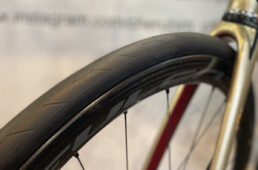 チューブレスレディタイヤ