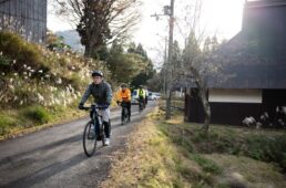 夕暮れの中をサイクリング