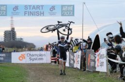 2022シクロクロス最速店長選手権優勝は野中店長