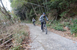 未舗装の小関越え