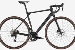 キャニオン・エンデュレース CF 105 Di2