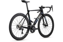 Liv エンヴィリブ