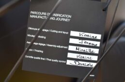 コスミックアルチメイト45ディスクを作った人のサイン