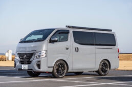 アルパインがカスタムした日産キャラバン