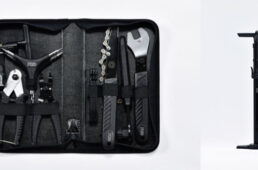 車内に装備されている自転車工具とフロアポンプ