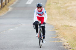 上り坂でのダンシングフォーム