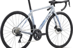 Liv ランマ アドバンスド1