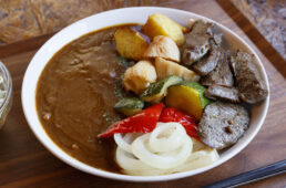鹿バジルステーキカレー