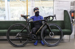 自転車をそのまま電車に載せる