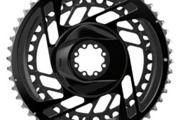 フォースeタップAXSのチェーンリング