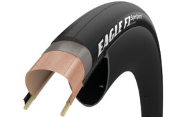 イーグルF1スーパースポーツRチューブレスコンプリートの断面図