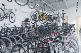 シクリズムアワジ