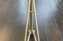 フレームを後ろから