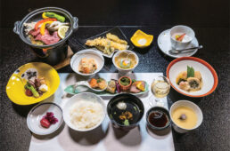 女岩荘の海鮮料理