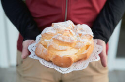 さかじりのでっかいシュークリーム