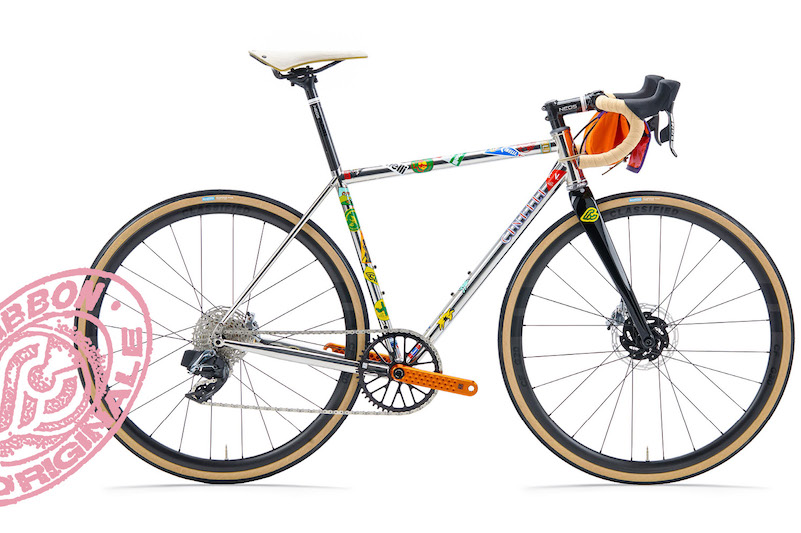 チネリ創業75周年「XCR75完成車」発表！限定アパレルも販売｜サイクル