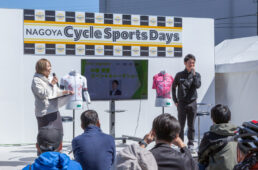 中根英登さんのトークショー