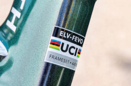 ファラスエボのUCI認可マーク