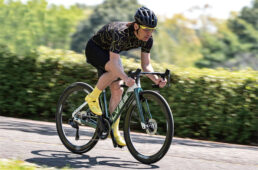 ファラスエボに乗る小笠原さん