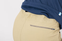 ペダリングパンツライトの腰部分