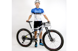 「NESTO FACTORY RACING」2023年チーム体制発表