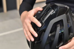 まず調整ダイヤルを最大まで緩める