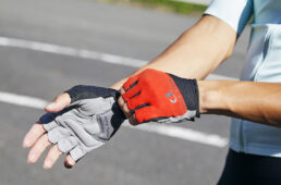 パールイズミ2023春夏　サイクルグローブ