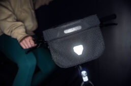 ライトに反射するアルティメイト6HV