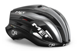 トレンタ3KカーボンミップスのUAEチーム・エミレーツカラー