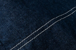 ナリフリ×リー サイクルフリージーパンツのバックポケットのステッチ