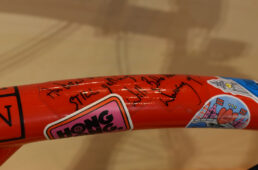 ワンミリオンブロンプトンのサイン