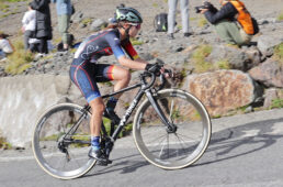 乗鞍ヒルクライム2023 一般女子優勝の佐藤歩