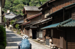 宇津谷峠の町並み