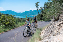 積善山への上り