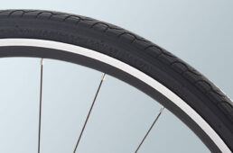 エスケープR3のタイヤ