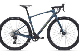 ジャイアント／Livが稲城クロスに出展