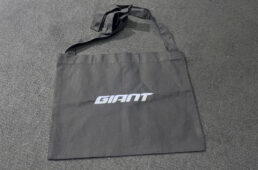 ジャイアント／Livが稲城クロスに出展