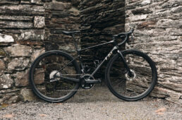 Liv アヴェイル アドバンスド