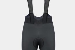 ピセイ2023-24秋冬コレクション