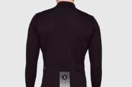 ピセイ2023-24秋冬コレクション