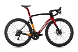 ピナレロ・ドグマX