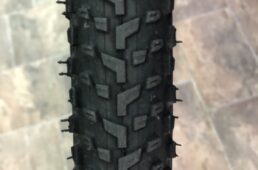 テレーノメスカルTLRのブロックパターン