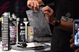 マックオフ超音波チェーン洗浄＆注油