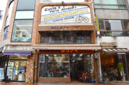ミソノイサイクル有楽街本店の外観