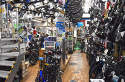 ミソノイサイクル有楽街本店の店内の様子