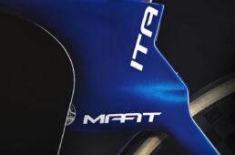 ピナレロ・マート・イタリア