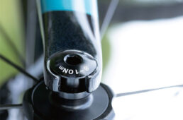 スピードリリース対応フォーク