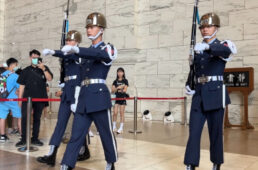 中正紀念堂の衛兵交代式