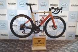 ヴェロリアン松山のチームバイク