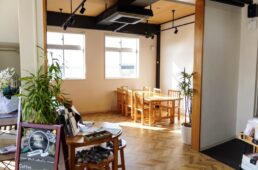 フロント110のカフェ